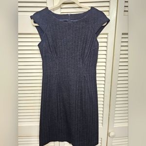 Banana Republic grey wool dress with capped sleeves size 6